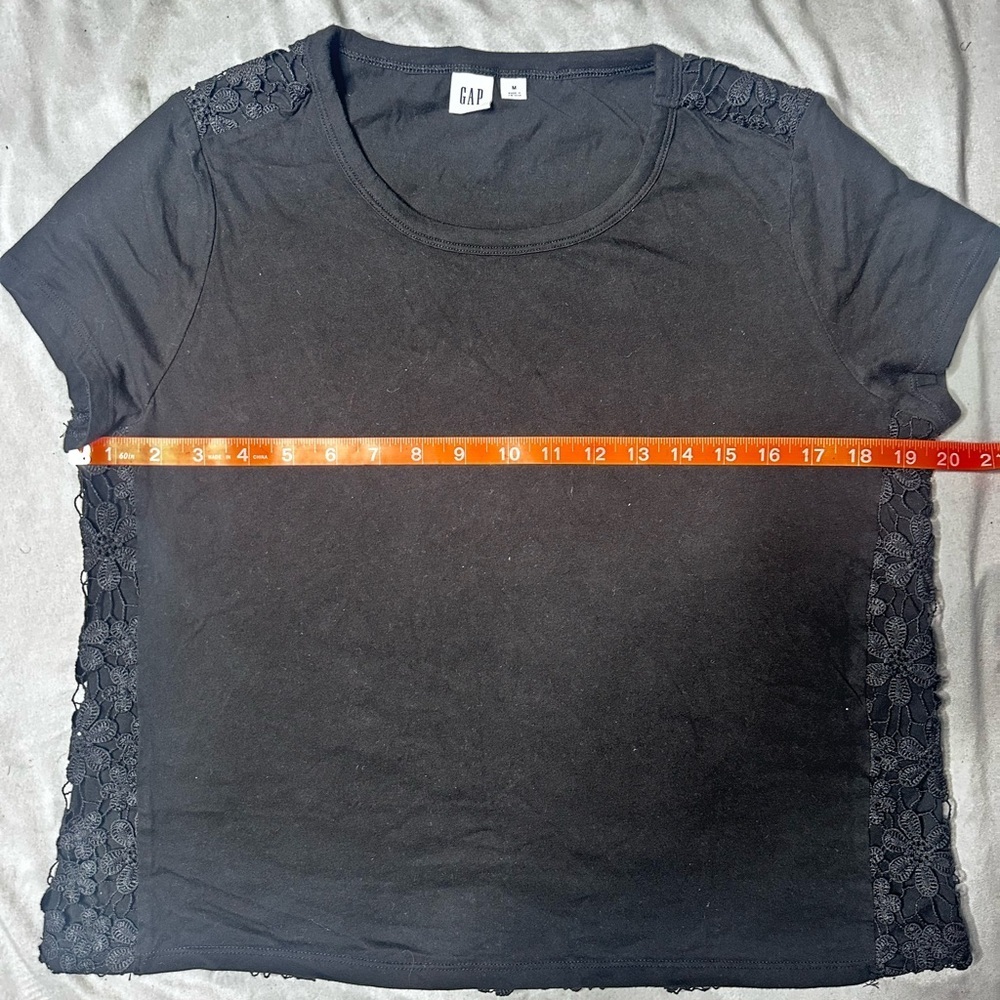 GAP Black Floral Lace Women's Tee - Picture 6 of 8